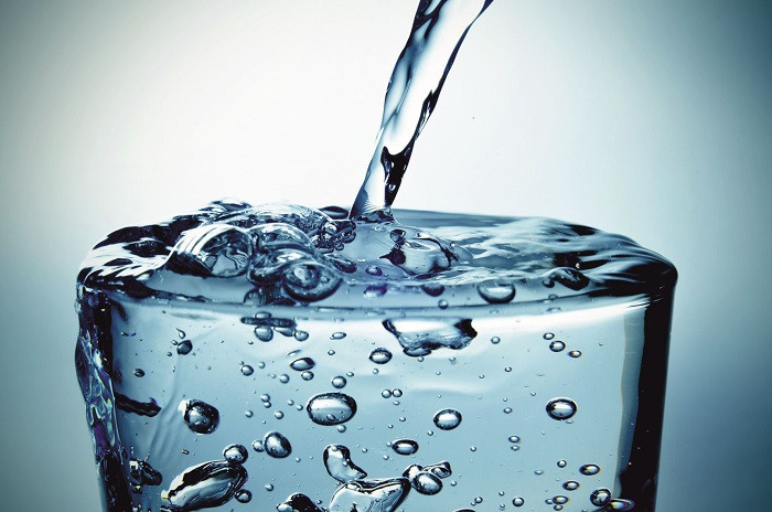 3_Messung_fÃ¼r_Trinkwasser_AdobeStock_700